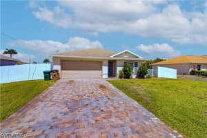 2017 39th Terrace, Cape Coral, FL 33909 - MLS#226012903