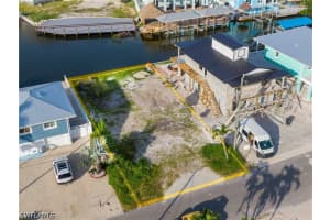 914 3rd Street, Fort Myers Beach, FL 33931 - MLS#226012935