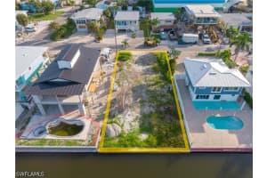 914 3rd Street, Fort Myers Beach, FL 33931 - MLS#226012935