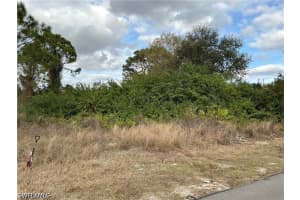55 HANNA Avenue, Lehigh Acres, FL 33976 - MLS#226012957