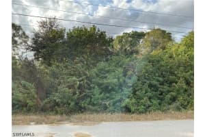 54 GENE Avenue, Lehigh Acres, FL 33976 - MLS#226012958