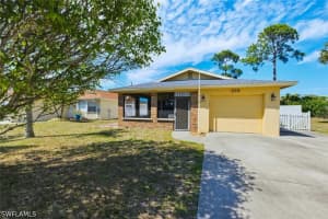 819 98th Avenue, Naples, FL 34108 - MLS#226012979