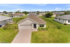 439 Juanita Court, Cape Coral, FL 33909 - MLS#226012999