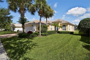 7919 Valentina Ct, Naples