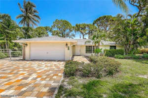 181 7th St, Bonita Springs