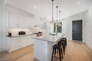 850 Central Avenue, Naples, FL 34102 - MLS#226013044