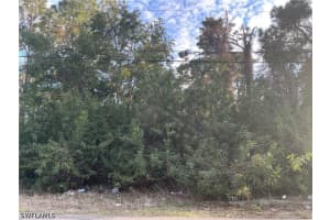 3811 4th Street, Lehigh Acres, FL 33971 - MLS#226013048