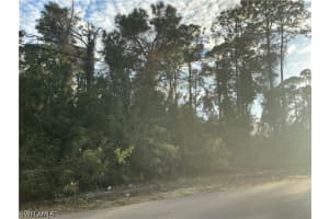 3811 4th Street, Lehigh Acres, FL 33971 - MLS#226013048