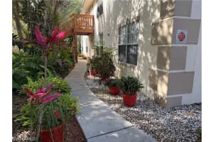 5352 16th Pl Sw G2, Naples