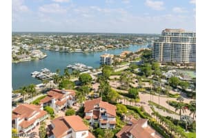 4737 Villa Mare Lane, Naples, FL 34103 - MLS#226013067