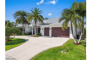 1467 Marlin Drive, Naples, FL 34102 - MLS#226013089