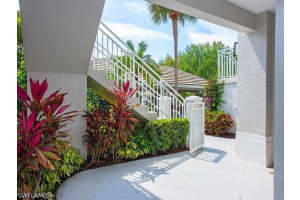 2285 Harmony Ln 104, Naples 2285 Harmony Ln 104, Naples