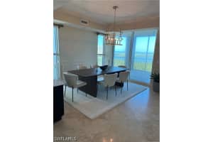 285 Grande Way, Naples, FL 34110 - MLS#226013107