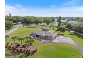50 Cajeput Drive, Naples, FL 34108 - MLS#226013162