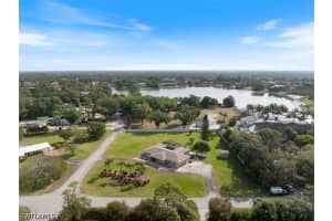 50 Cajeput Drive, Naples, FL 34108 - MLS#226013162