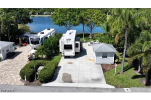 5592 Brightwood Drive, Fort Myers, FL 33905 - MLS#226013186