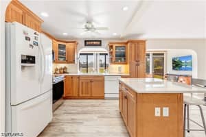 4139 Lakewood Blvd E2, Naples