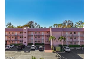 180 TURTLE LAKE Court, Naples, FL 34105 - MLS#226013251