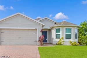 2220 5th Avenue, Cape Coral, FL 33909 - MLS#226013261