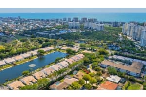 532 Roma Court, Naples, FL 34110 - MLS#226013266