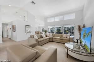 532 Roma Court, Naples, FL 34110 - MLS#226013266