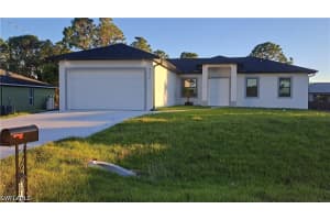 2915 28th Street, Lehigh Acres, FL 33976 - MLS#226013285