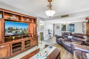 921 Seagrape Drive, Marco Island, FL 34145 - MLS#226013291