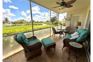 105 Penny Ln 5, Naples