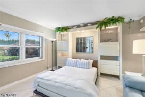 240 Seaview Court, Marco Island, FL 34145 - MLS#226013294