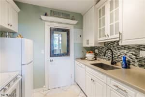 240 Seaview Court, Marco Island, FL 34145 - MLS#226013294