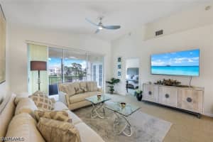 437 Wiggins Lake Court, Naples, FL 34110 - MLS#226013297