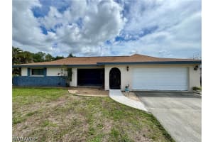 1654 N Fountainhead Rd, Fort Myers