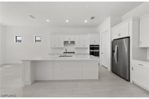 2107 Freemont Way, Naples, FL 34120 - MLS#226013324