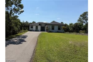 2554 62nd Ave Ne, Naples