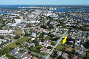 245 Quail Drive, Marco Island, FL 34145 - MLS#226013372