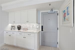 320 Seaview Court, Marco Island, FL 34145 - MLS#226013377