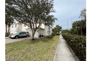 884 Hampton Circle, Naples, FL 34105 - MLS#226013395