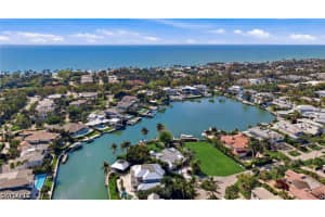 2002 4th street S, Naples, FL 34102 - MLS#226013401