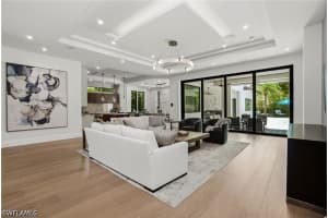 264 8th Avenue, Naples, FL 34102 - MLS#226013404