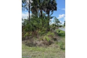  De Soto Boulevard, Naples, FL 34117 - MLS#226013405