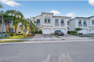 7005 Romana Way, Naples, FL 34119 - MLS#226013406