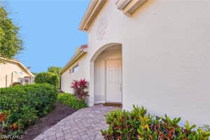 199 Vista Lane, Naples, FL 34119 - MLS#226013461