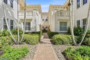 587 Avellino Isles Circle, Naples, FL 34119 - MLS#226013470