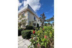 296 4th Avenue, Naples, FL 34102 - MLS#226013475