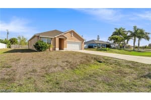 1111 41st Terrace, Cape Coral, FL 33914 - MLS#226013497