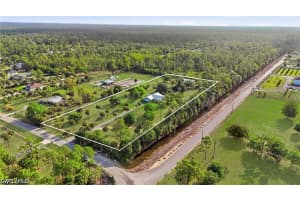 940 10th Street, Naples, FL 34117 - MLS#226013515