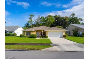 2305 Piccadilly Circus, Naples, FL 34112 - MLS#226013617
