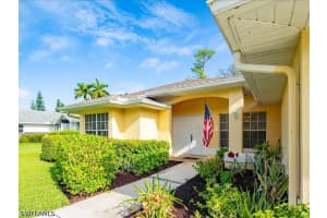 2305 Piccadilly Circus, Naples, FL 34112 - MLS#226013617