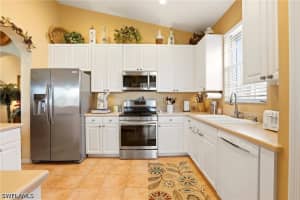 9151 Los Lagos Court, Bonita Springs, FL 34135 - MLS#226013626