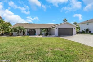 27129 Holly Lane, Bonita Springs, FL 34135 - MLS#226013631